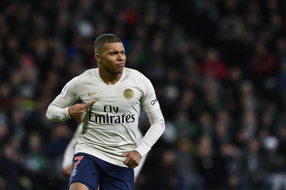 品牌如何应对复杂的市场情绪、消退的流量红利？「鲸鸿动能」提出营销四步走